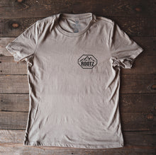 Load image into Gallery viewer, Womenz Mountain Tee
